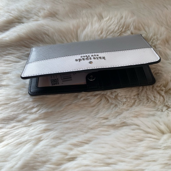 Kate Spade Two-Tone Gray and White Wallet - Picture 5 of 5